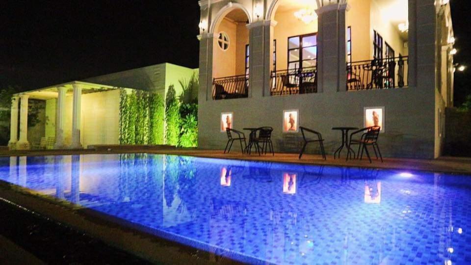 Je T'Aime Cafe & Villa Синг Бури Екстериор снимка