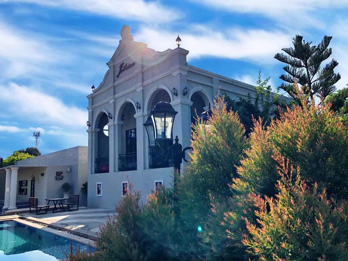 Je T'Aime Cafe & Villa Синг Бури Екстериор снимка