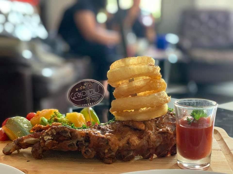 Je T'Aime Cafe & Villa Синг Бури Екстериор снимка
