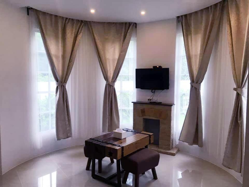 Je T'Aime Cafe & Villa Синг Бури Екстериор снимка